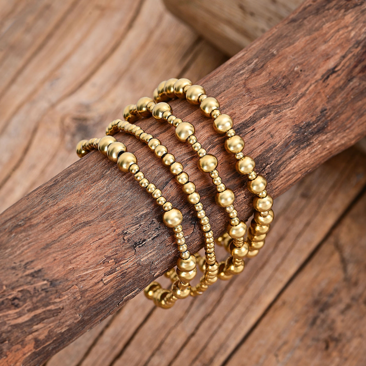 Conjunto de Pulseras Doradas Demure