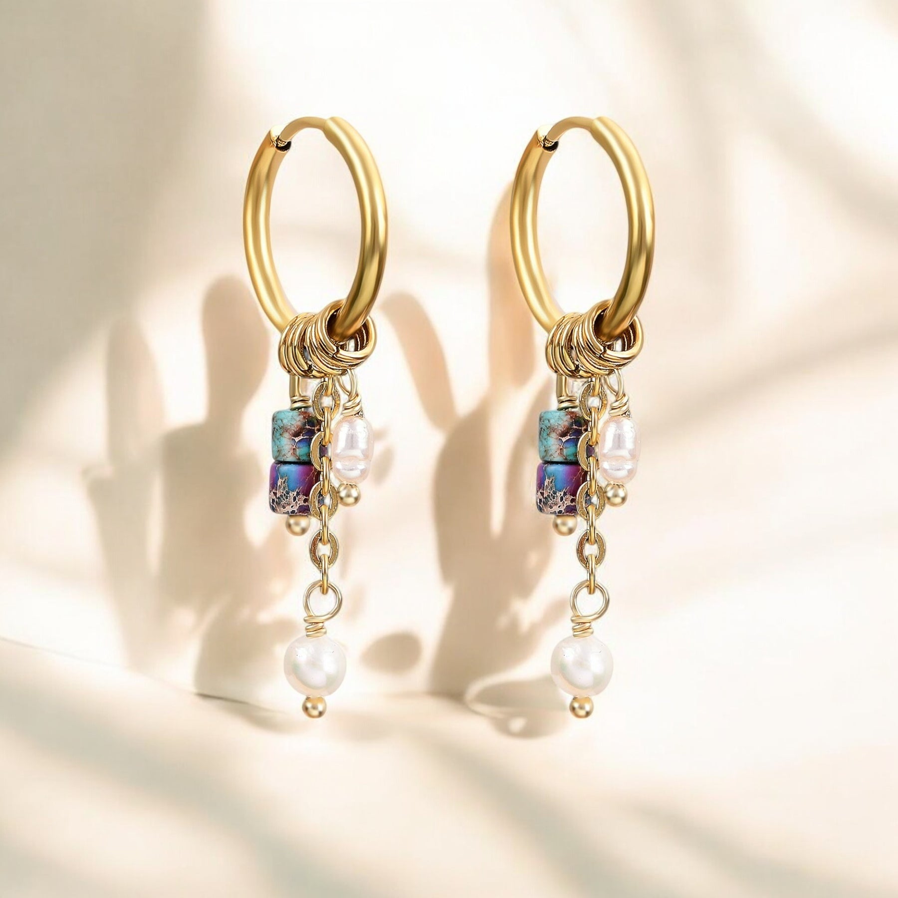 Pendientes de aro con colgante de flor de amatista dorada