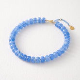 Collar azul de horizonte voluminoso