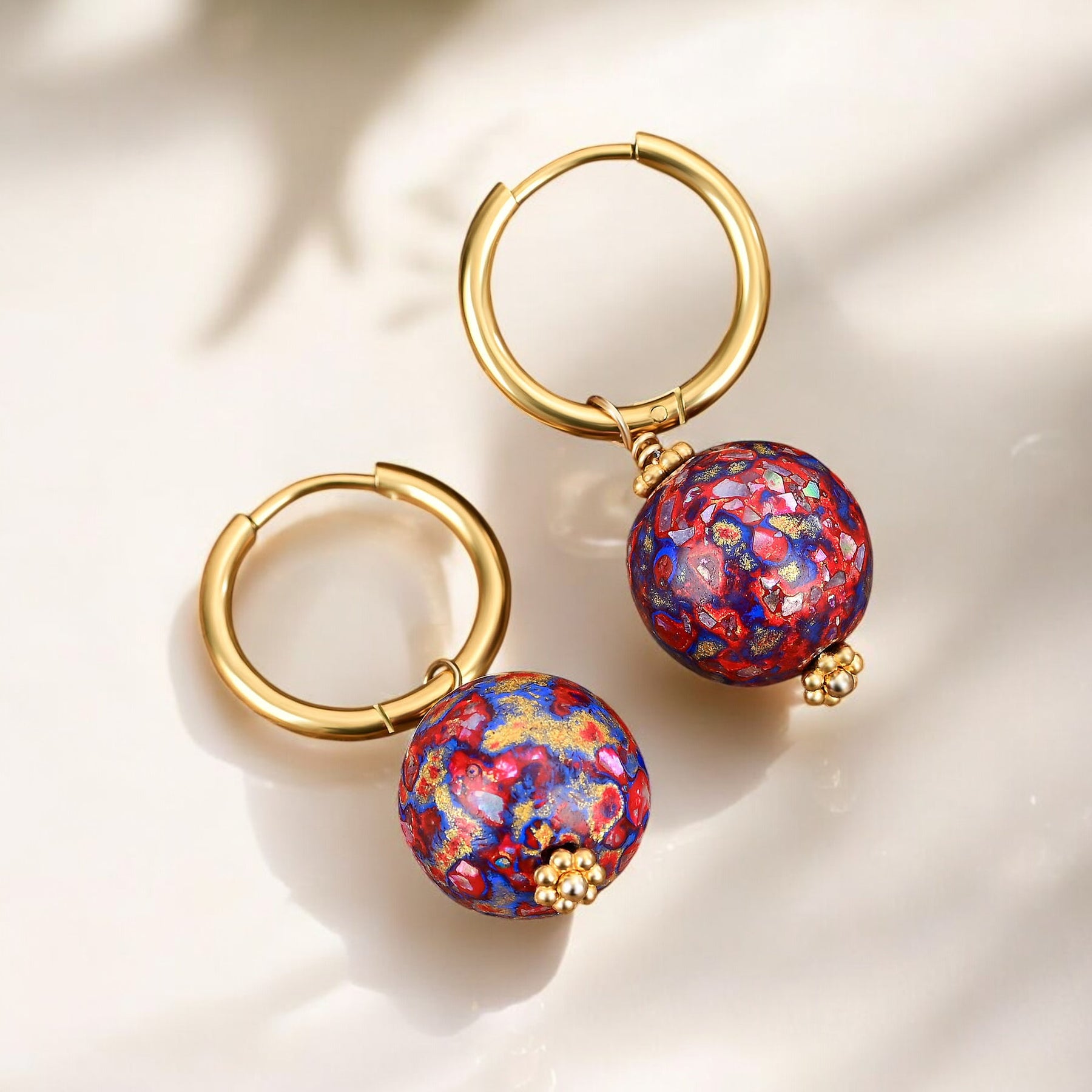 Pendientes de aro con orbe moteado Amethyst Aurora
