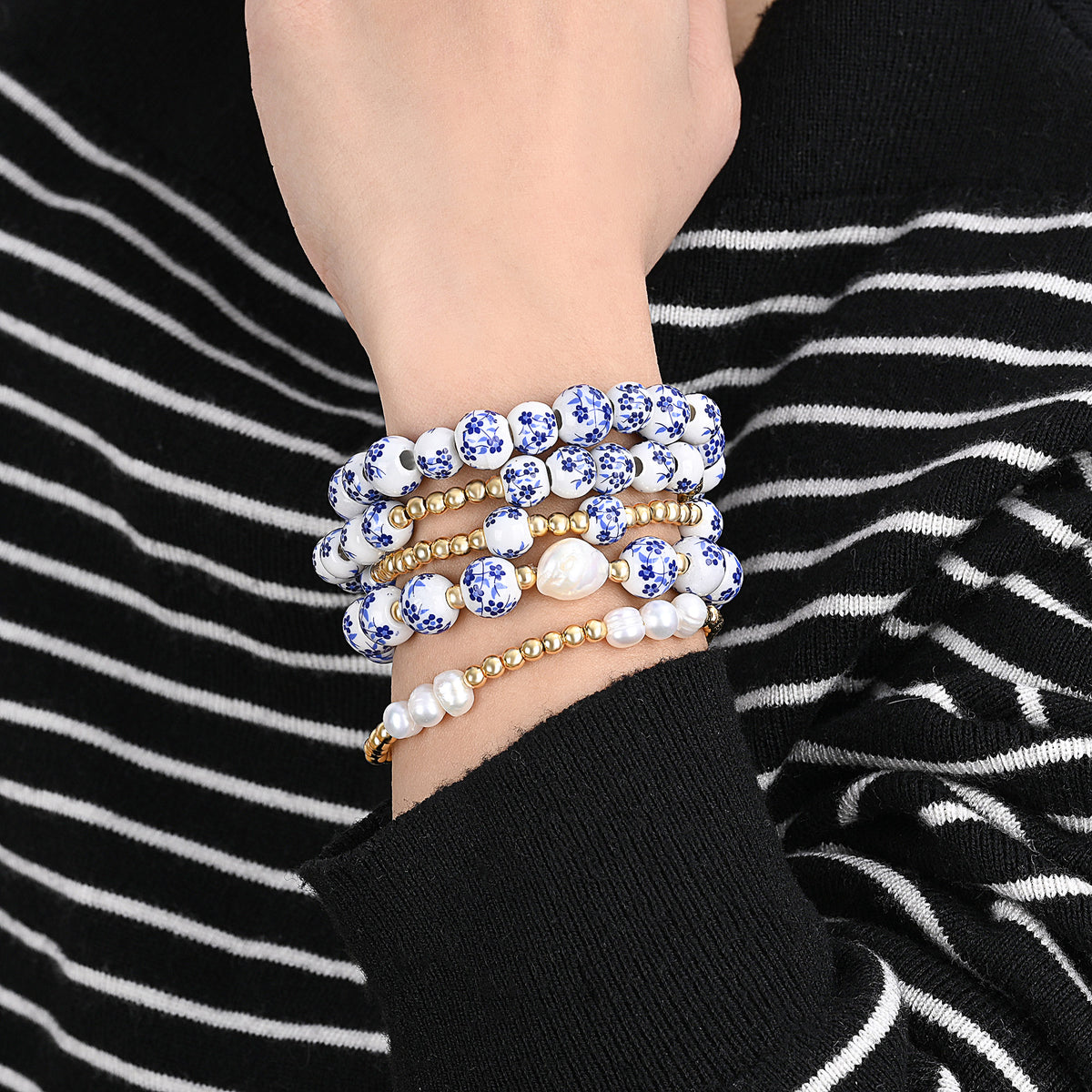 Pulsera de perlas flor de azur
