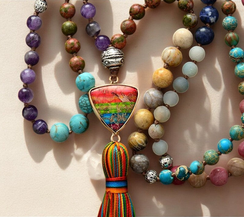 Collar de Borlas con Encanto de Chakra