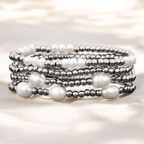 Conjunto de pulseras de perlas y plata